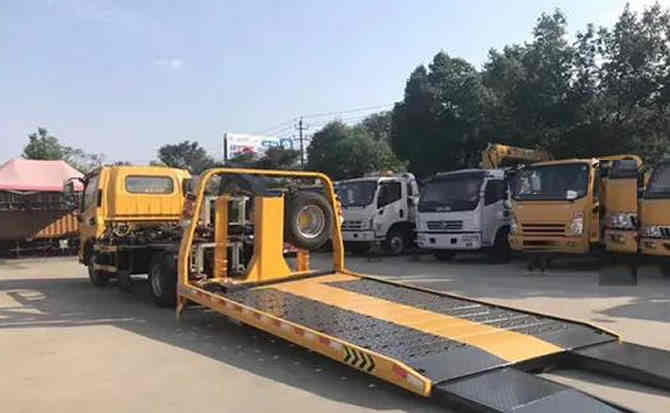 卢龙汽车中途维修案例